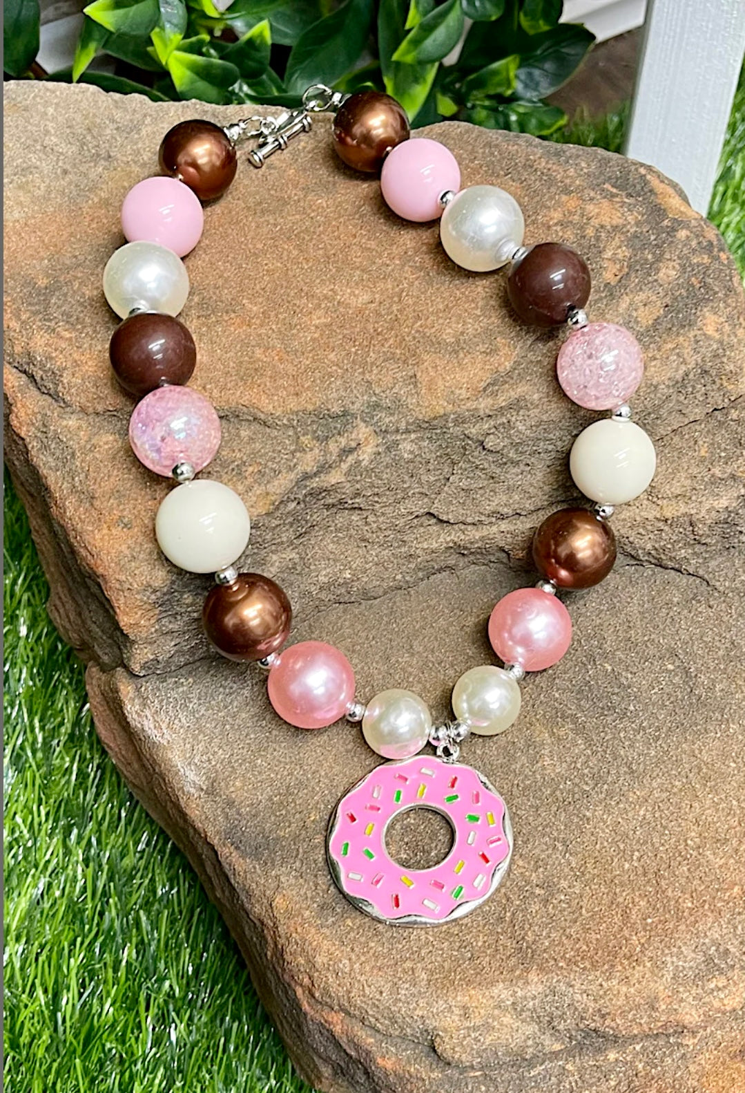 NECKLACE WITH DONUT PENDANT-This &amp; That Couture